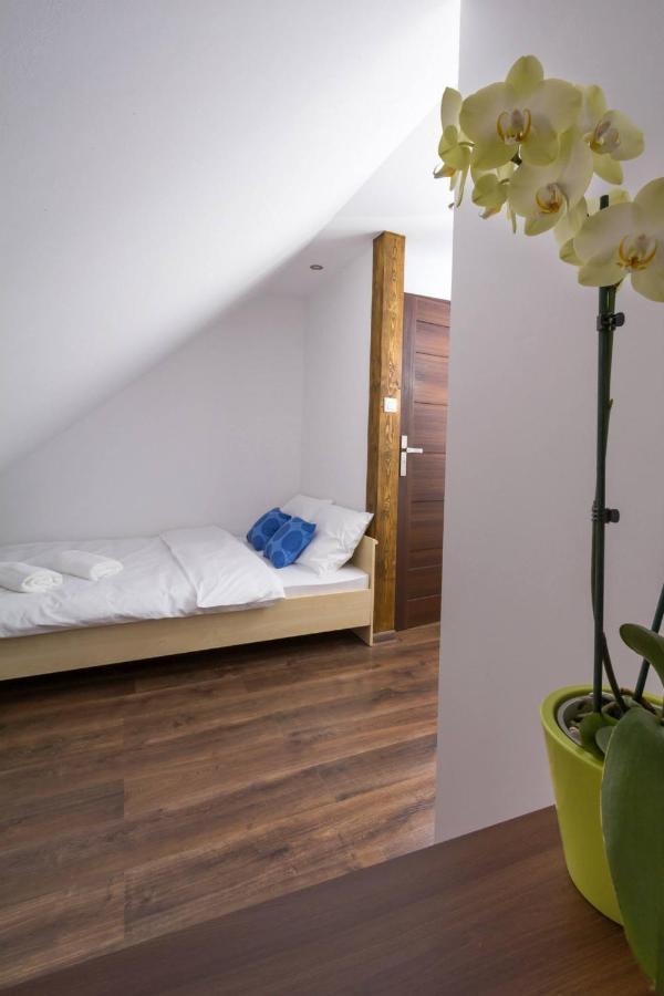 Wschodzace Slonce Homestay Uniescie
